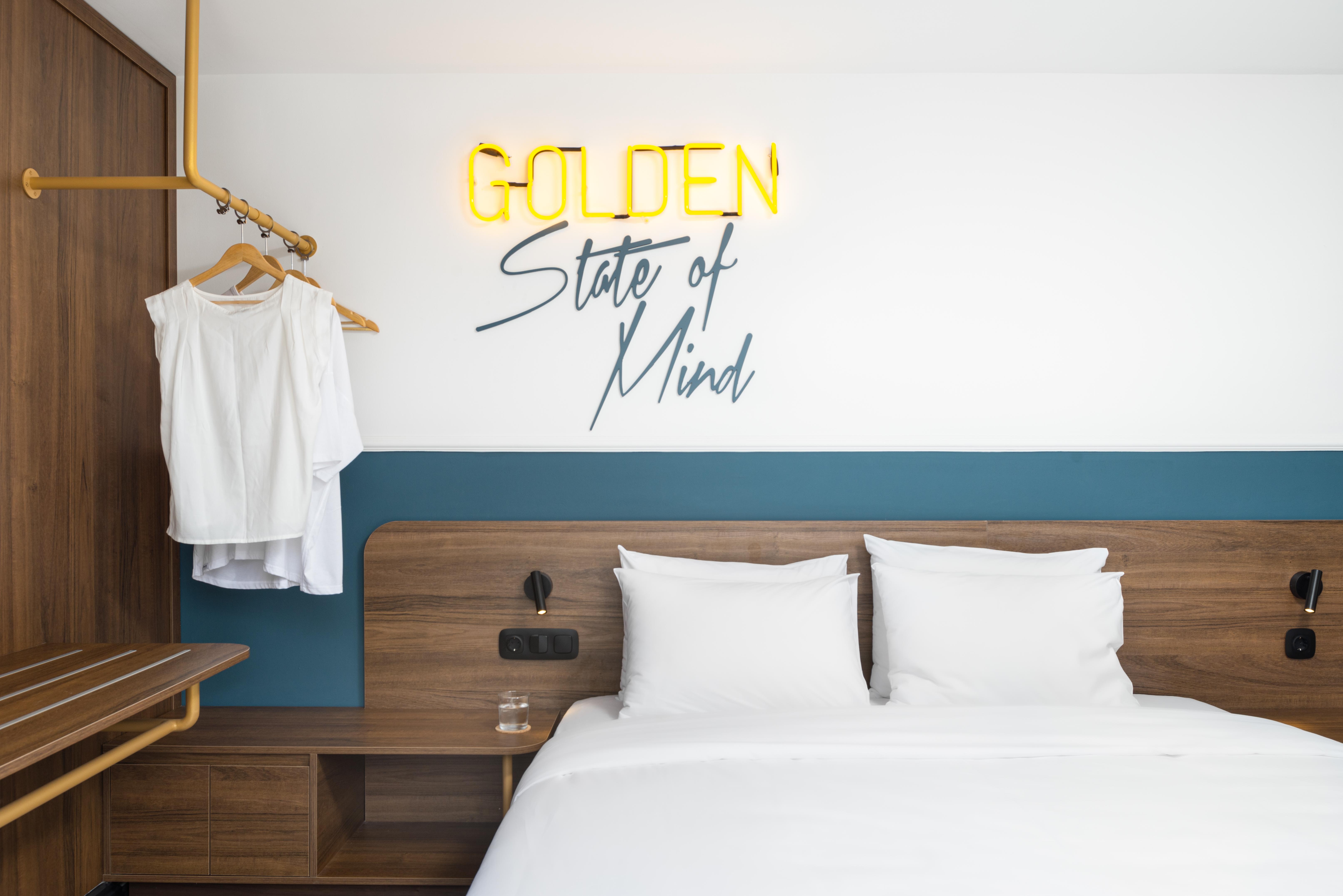 Colors Urban Hotel Солун Екстериор снимка