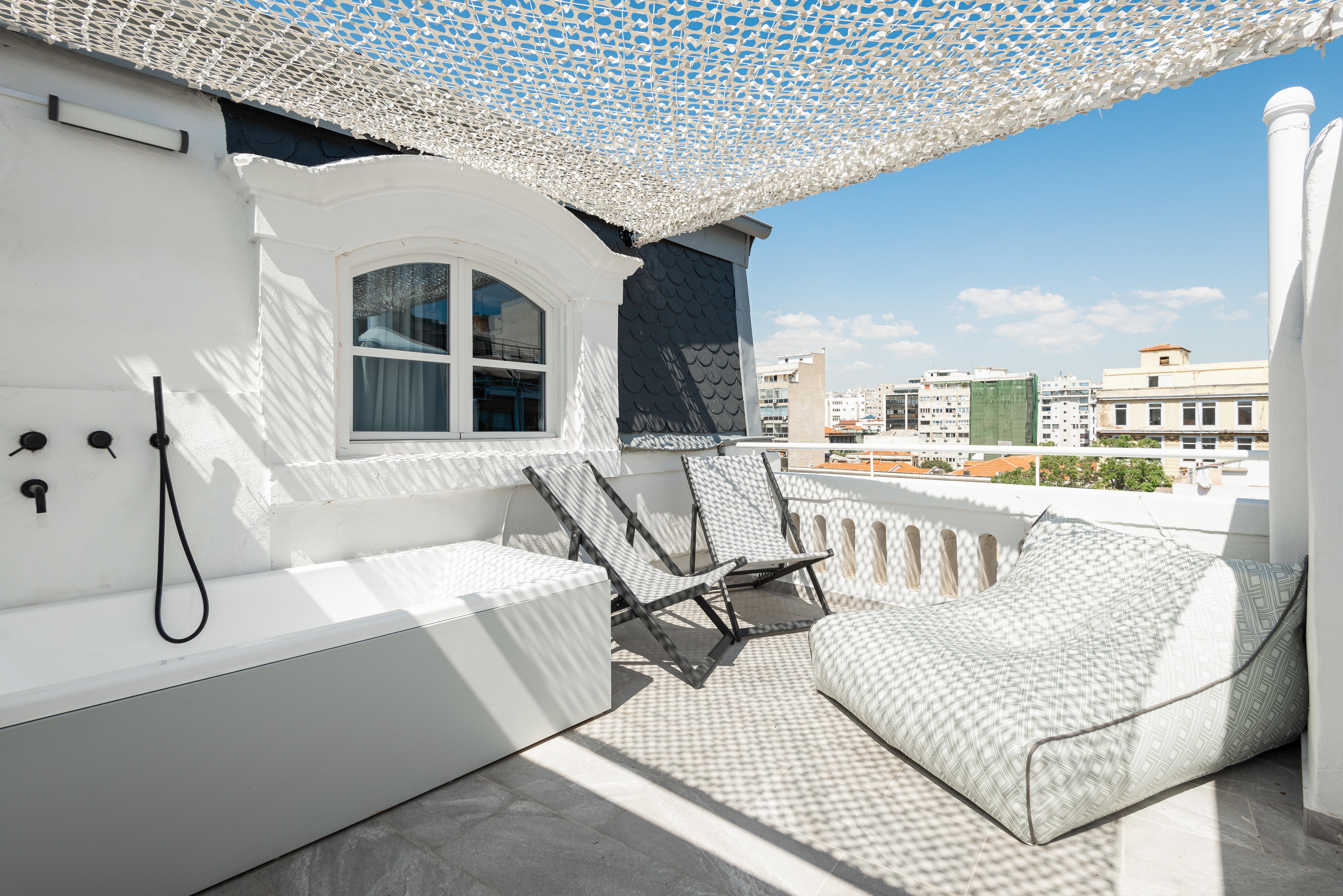 Colors Urban Hotel Солун Екстериор снимка