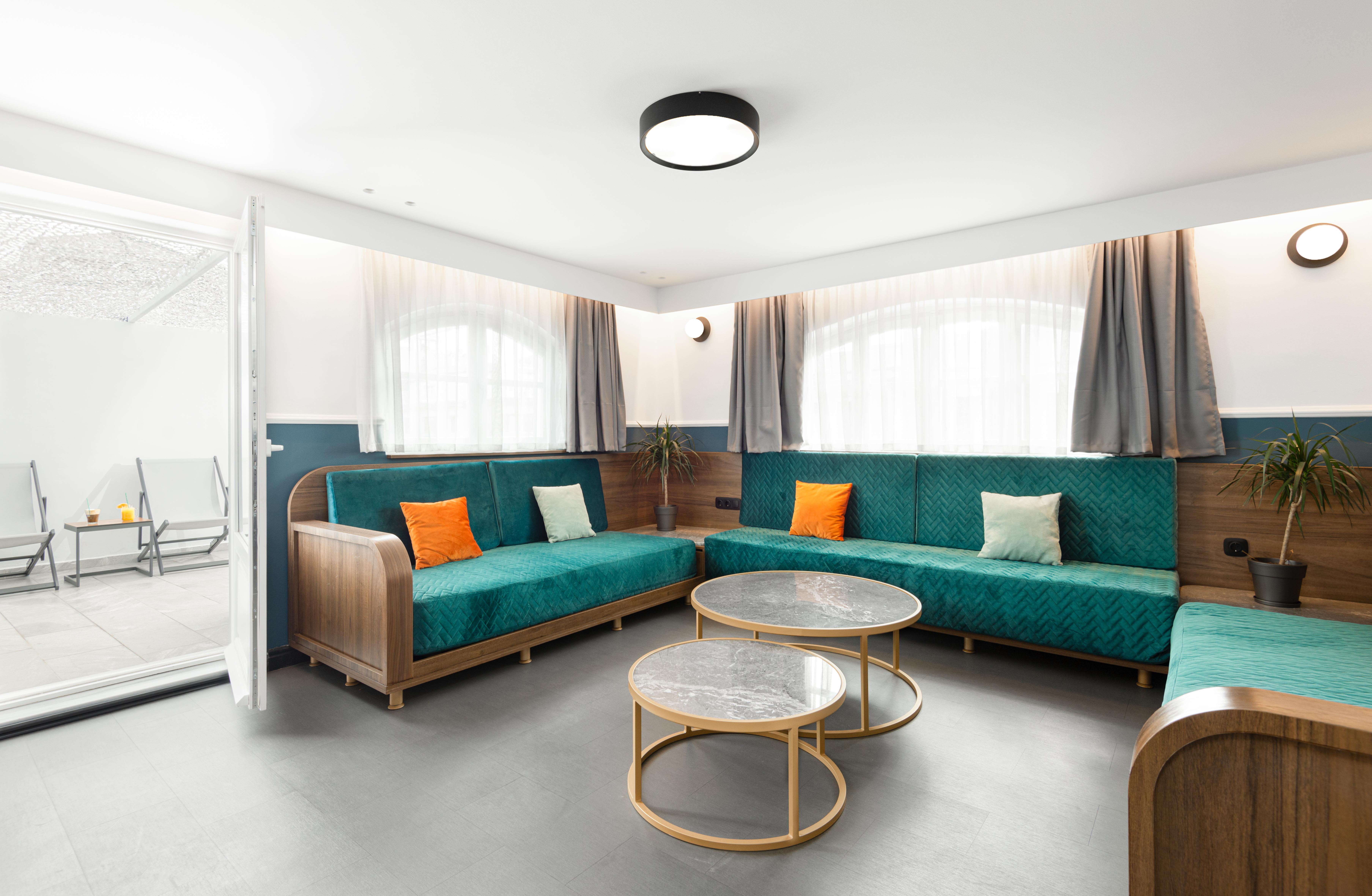 Colors Urban Hotel Солун Екстериор снимка