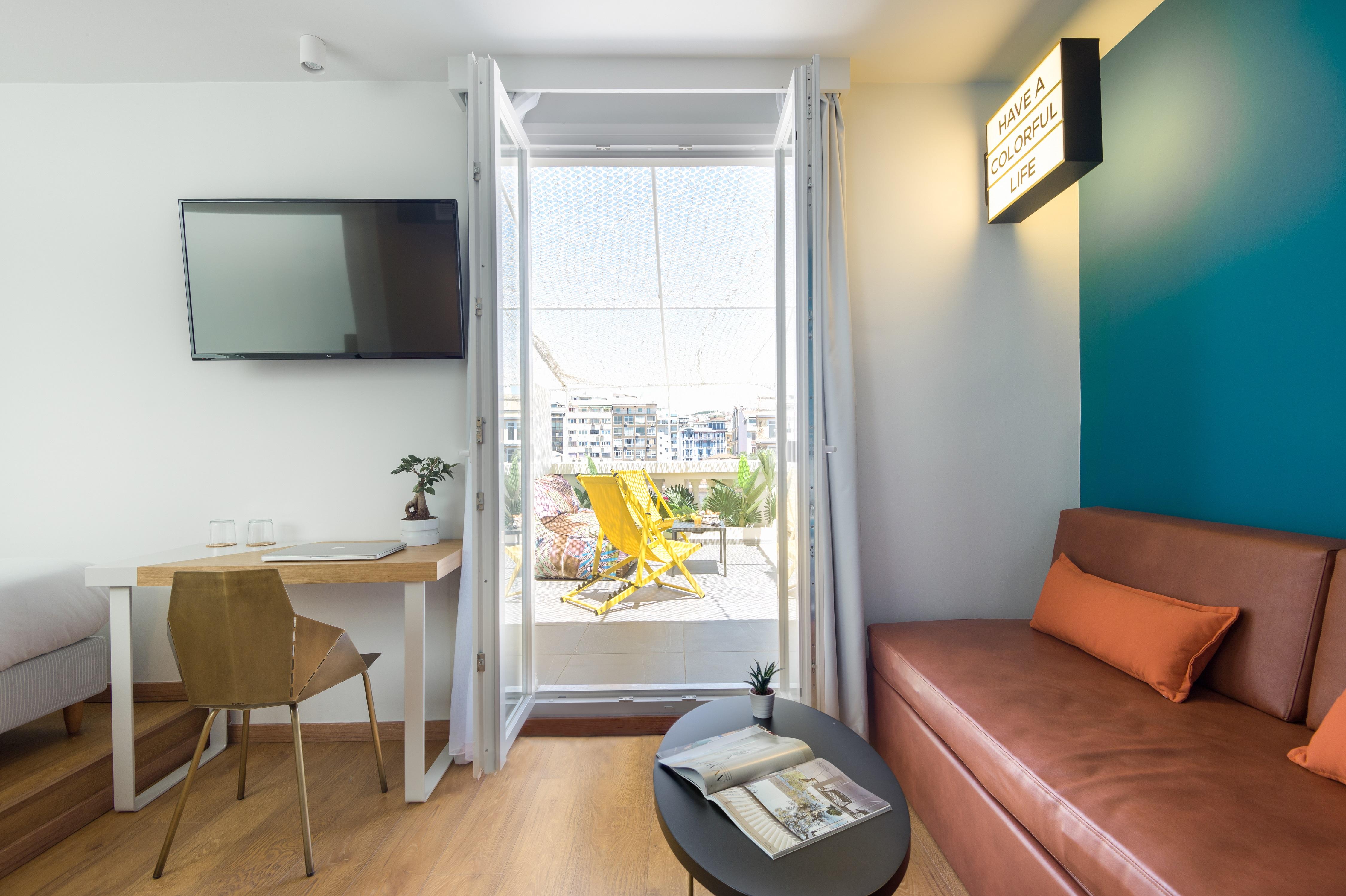 Colors Urban Hotel Солун Екстериор снимка
