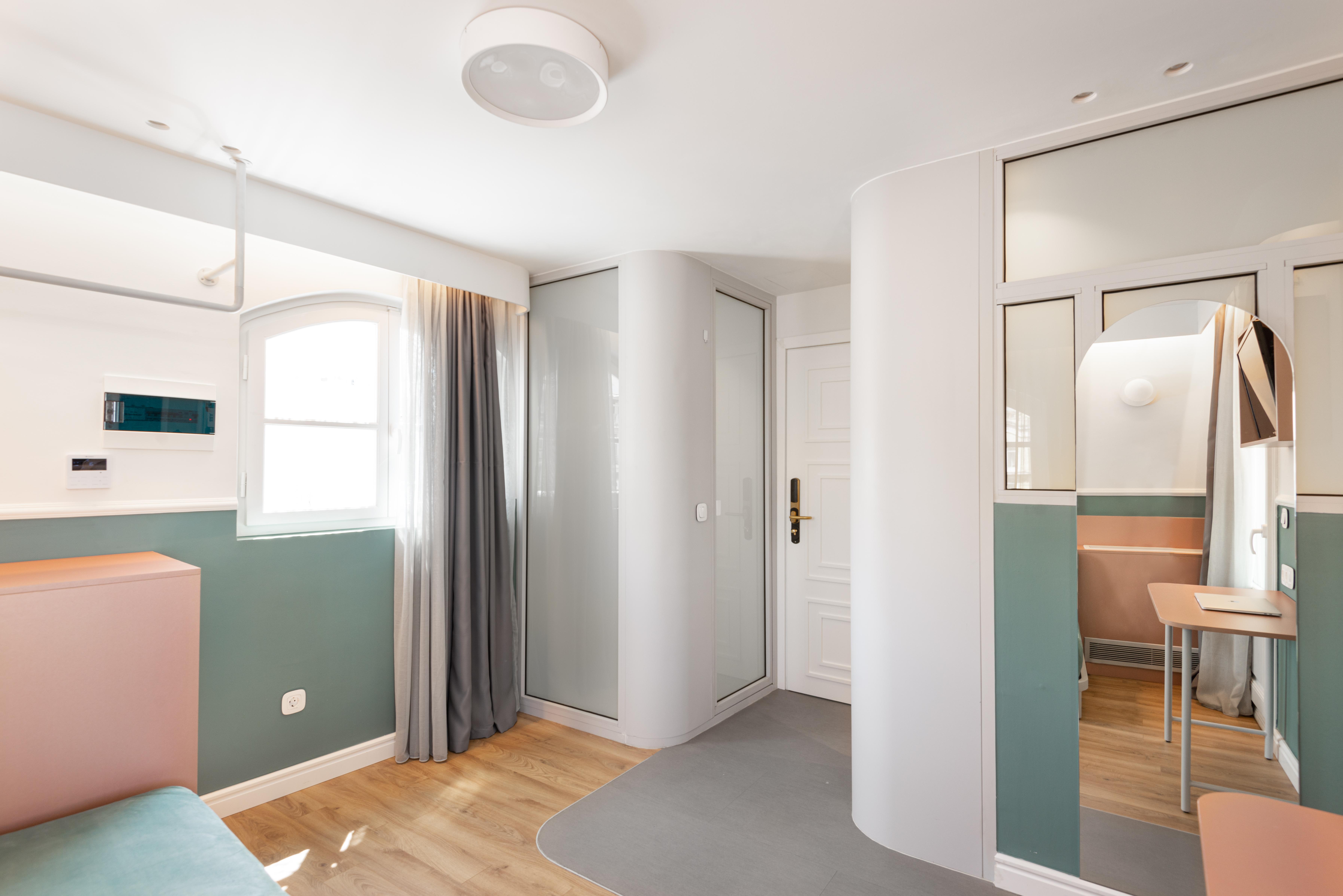 Colors Urban Hotel Солун Екстериор снимка