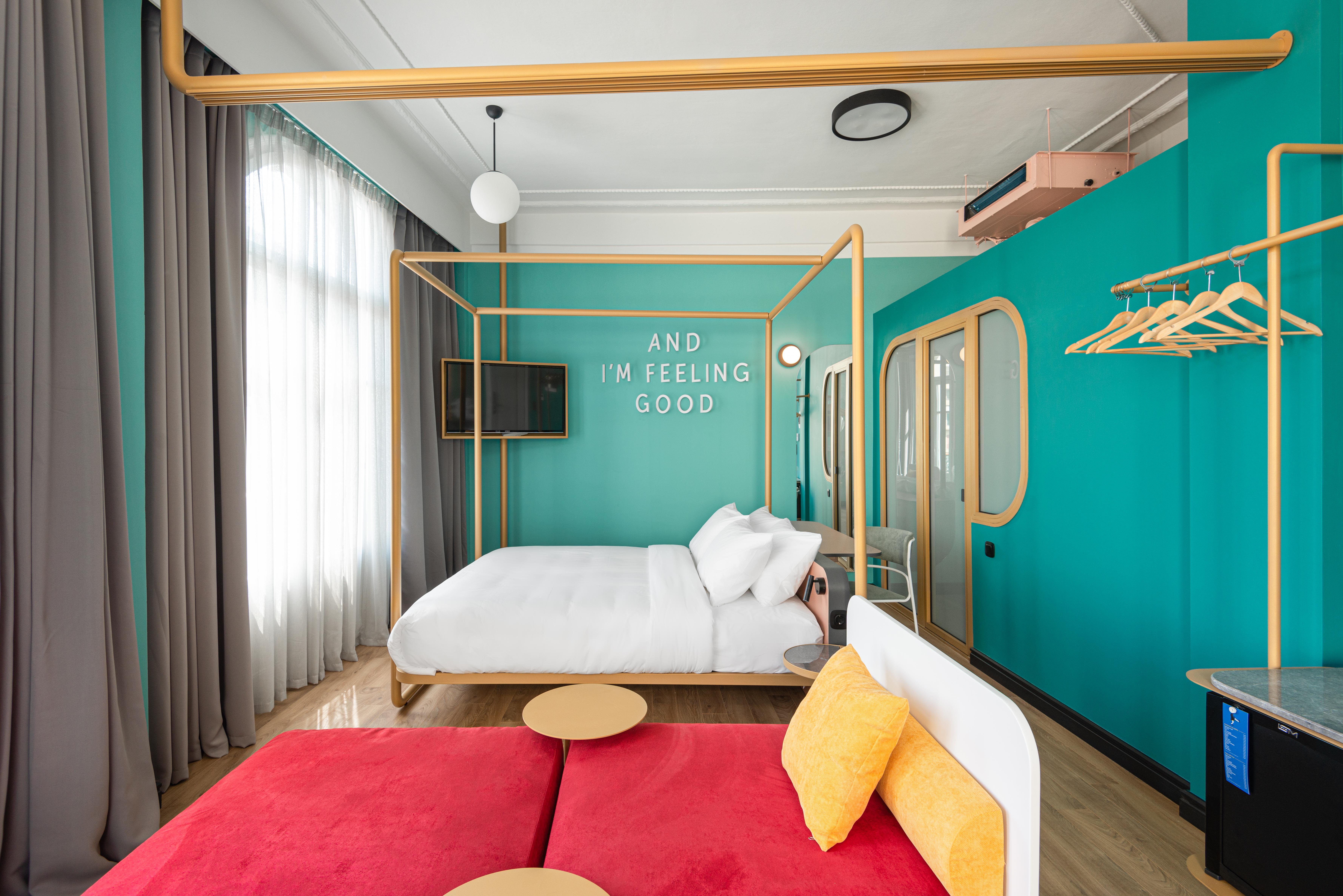 Colors Urban Hotel Солун Екстериор снимка