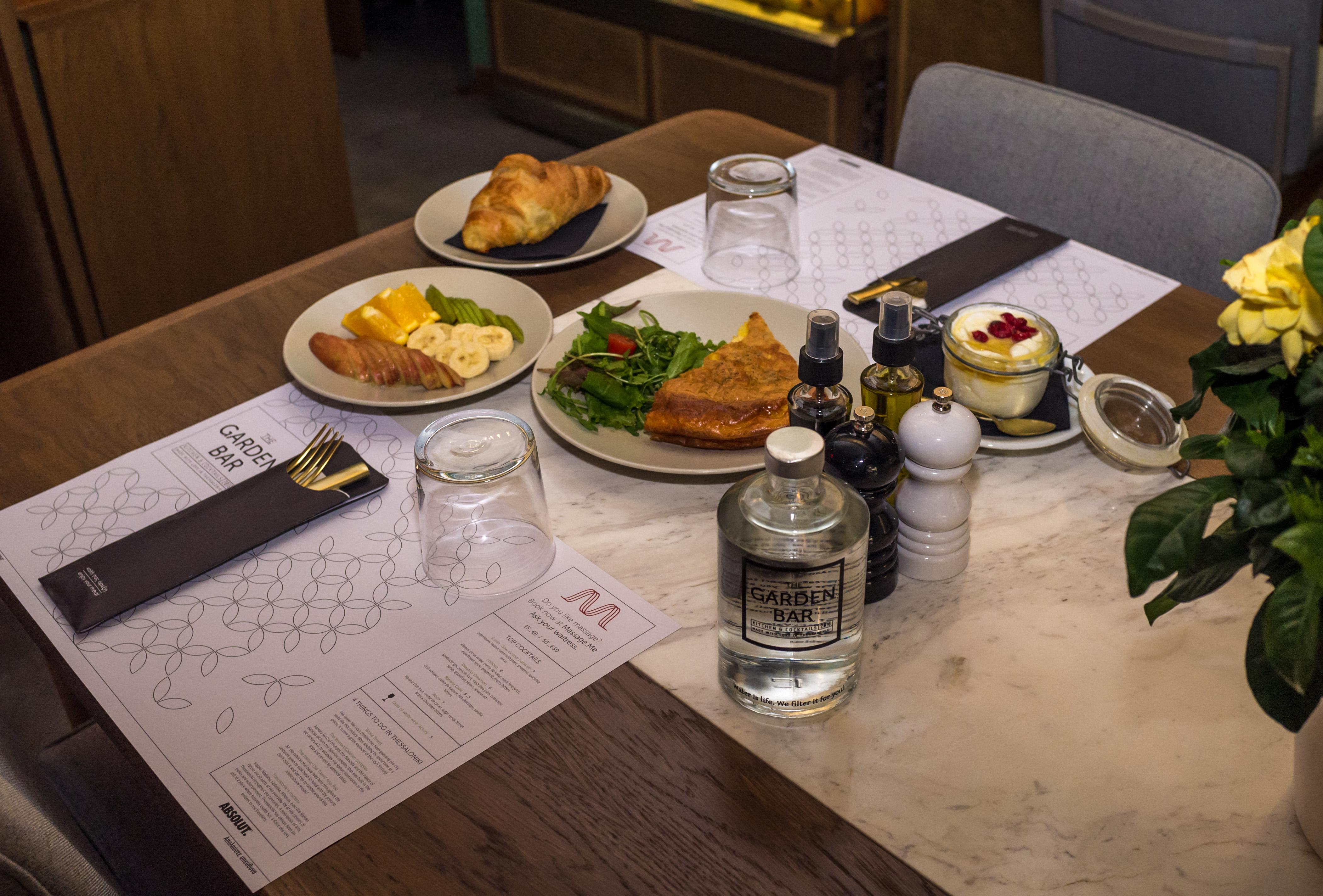 Colors Urban Hotel Солун Екстериор снимка