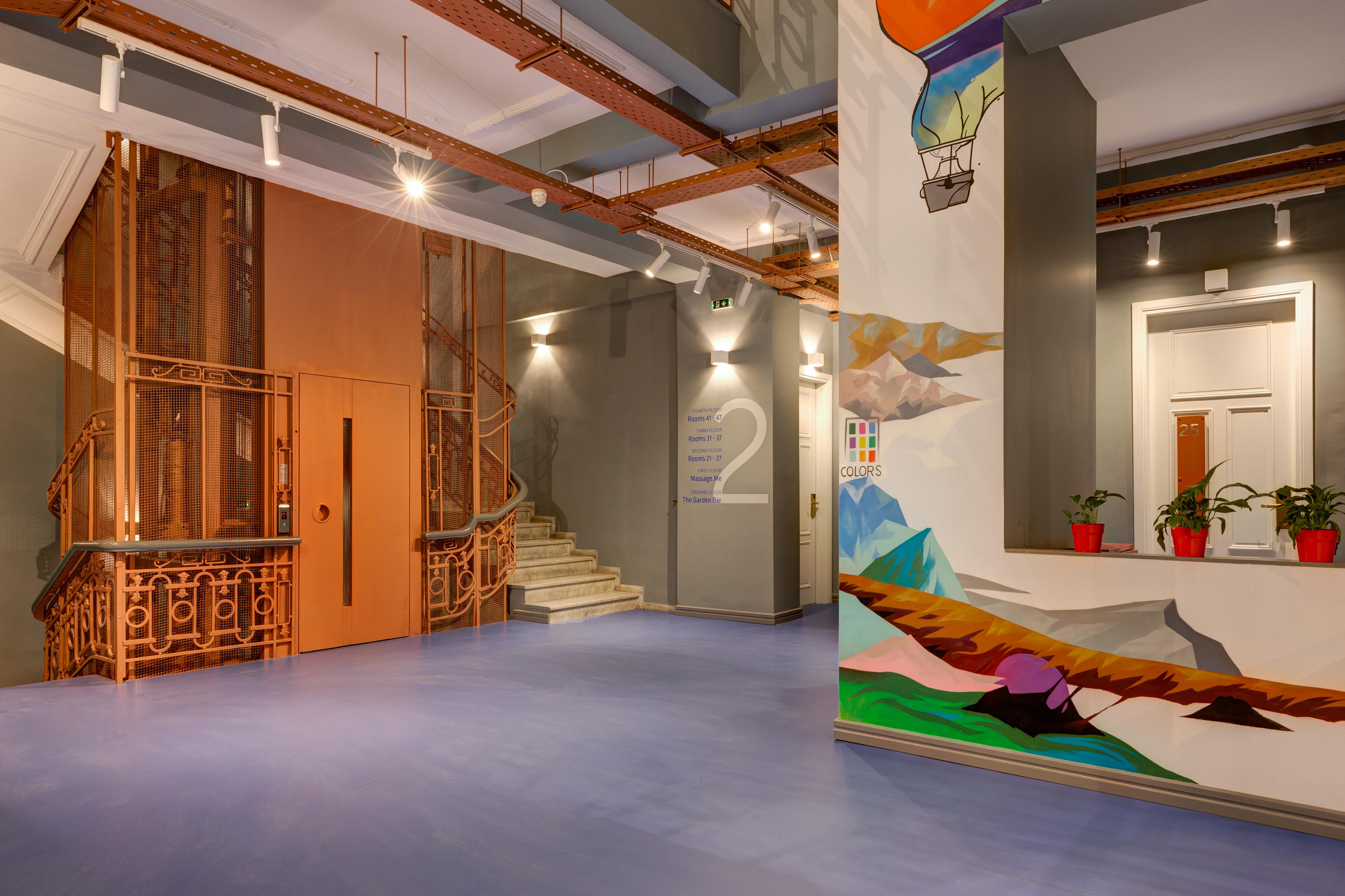 Colors Urban Hotel Солун Екстериор снимка