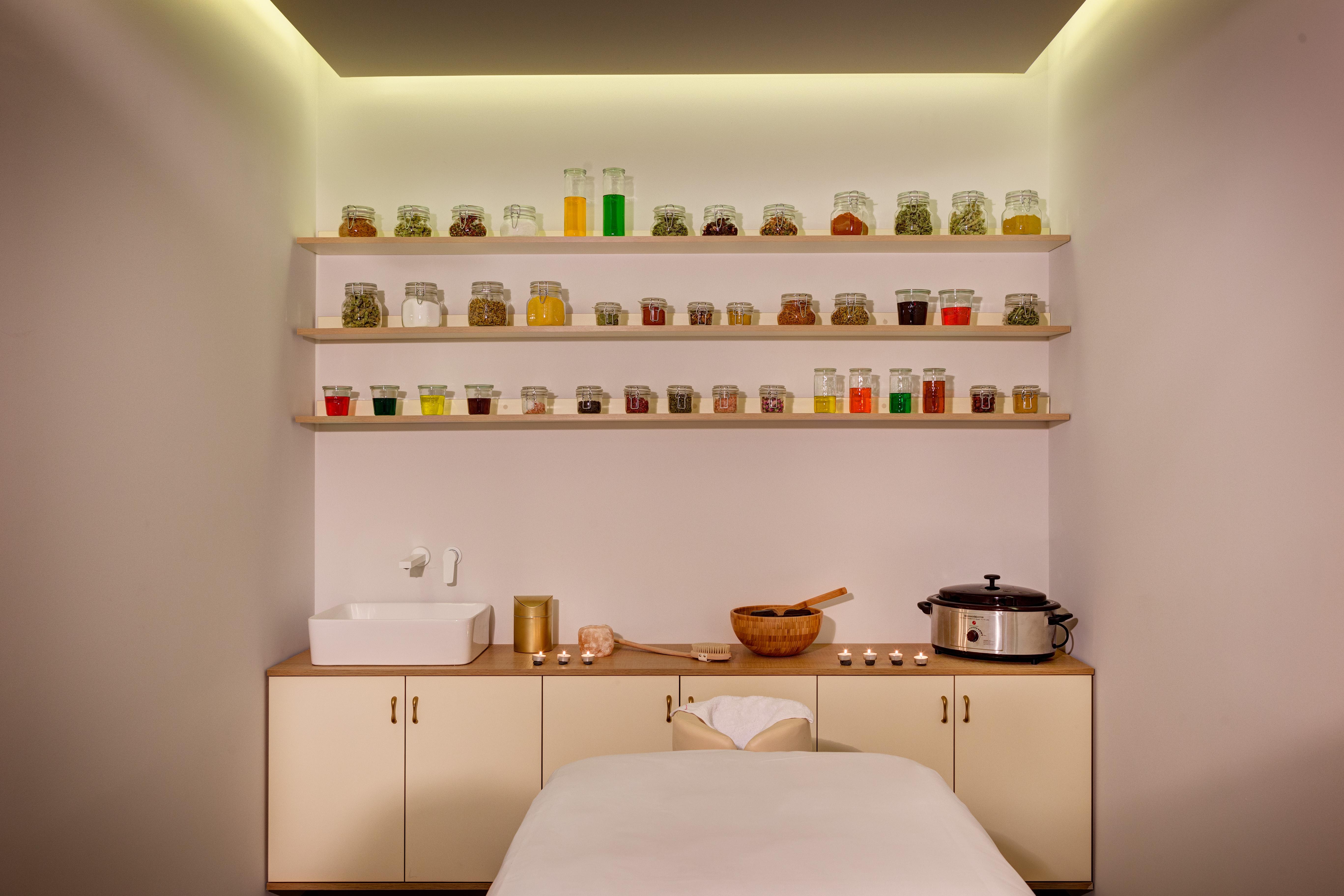 Colors Urban Hotel Солун Екстериор снимка