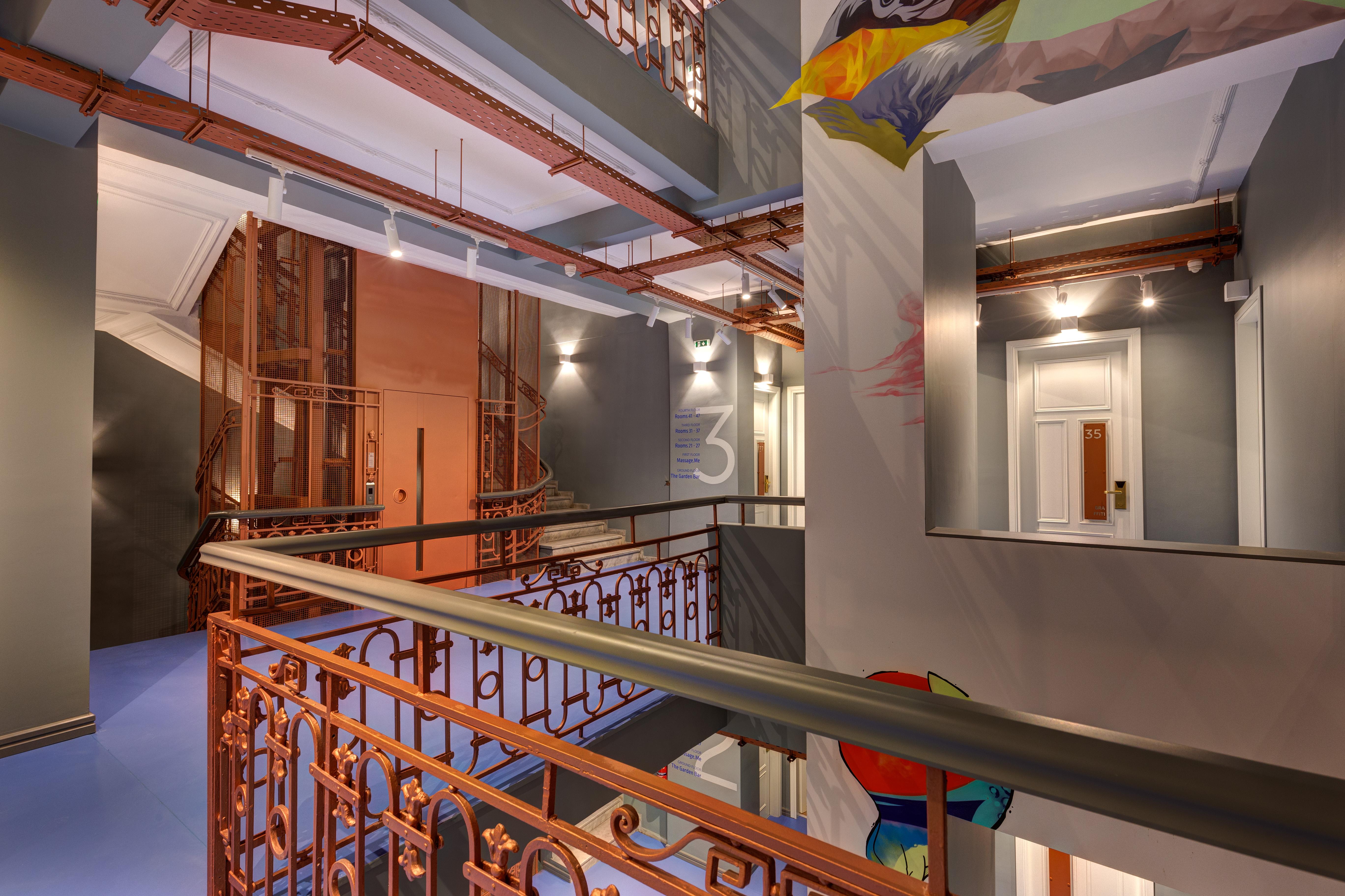 Colors Urban Hotel Солун Екстериор снимка