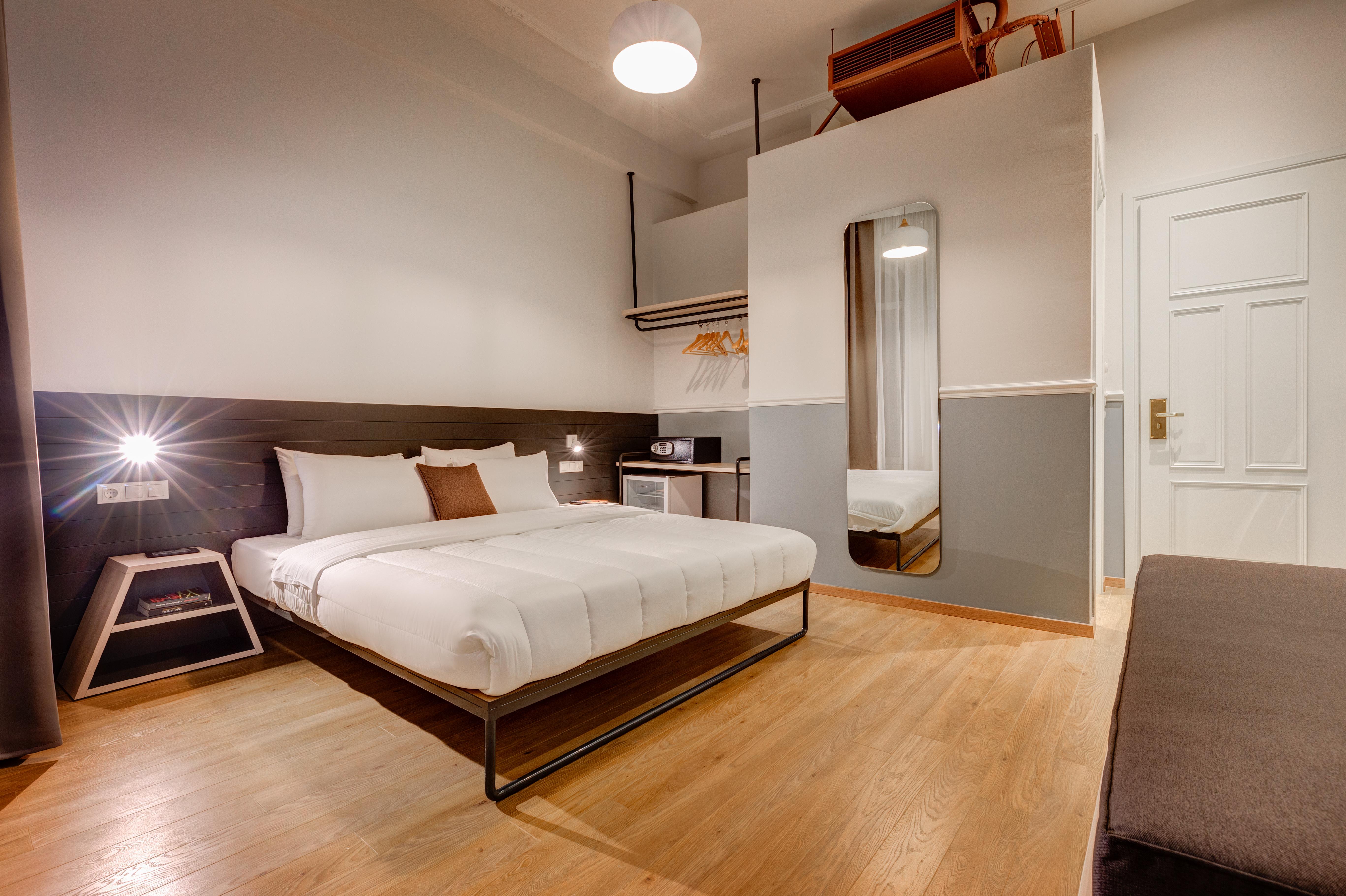 Colors Urban Hotel Солун Екстериор снимка